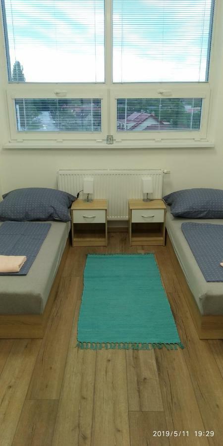 Auberge de jeunesse White Coral Club à Košice Extérieur photo